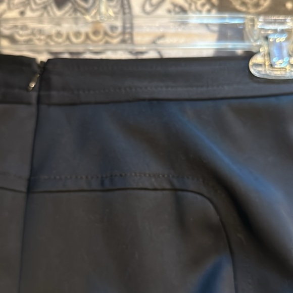 ANNE KLEIN New York lined  black pencil skirt. like New .  12 - Picture 7 of 7
